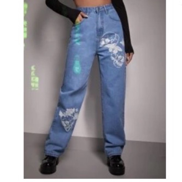 ROMWE Denim - ROMWE Light Blue Straight Leg Jeans with Skull Detail